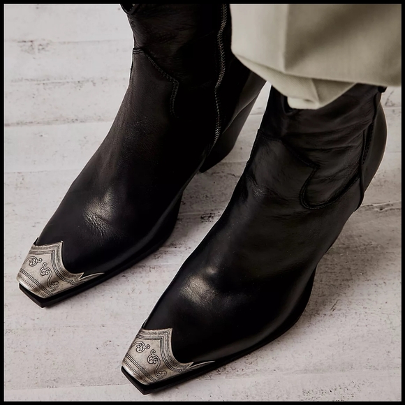 Free People Shoes - NWOT Free People Brayden Boots in Black Leather